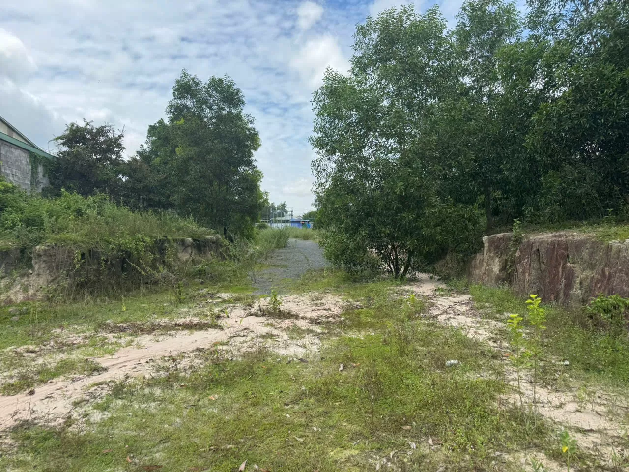 Cần bán 41.000m² đất SKC xây xưởng mặt tiền ĐH Đất Quốc – Tân Uyên Bình Dương